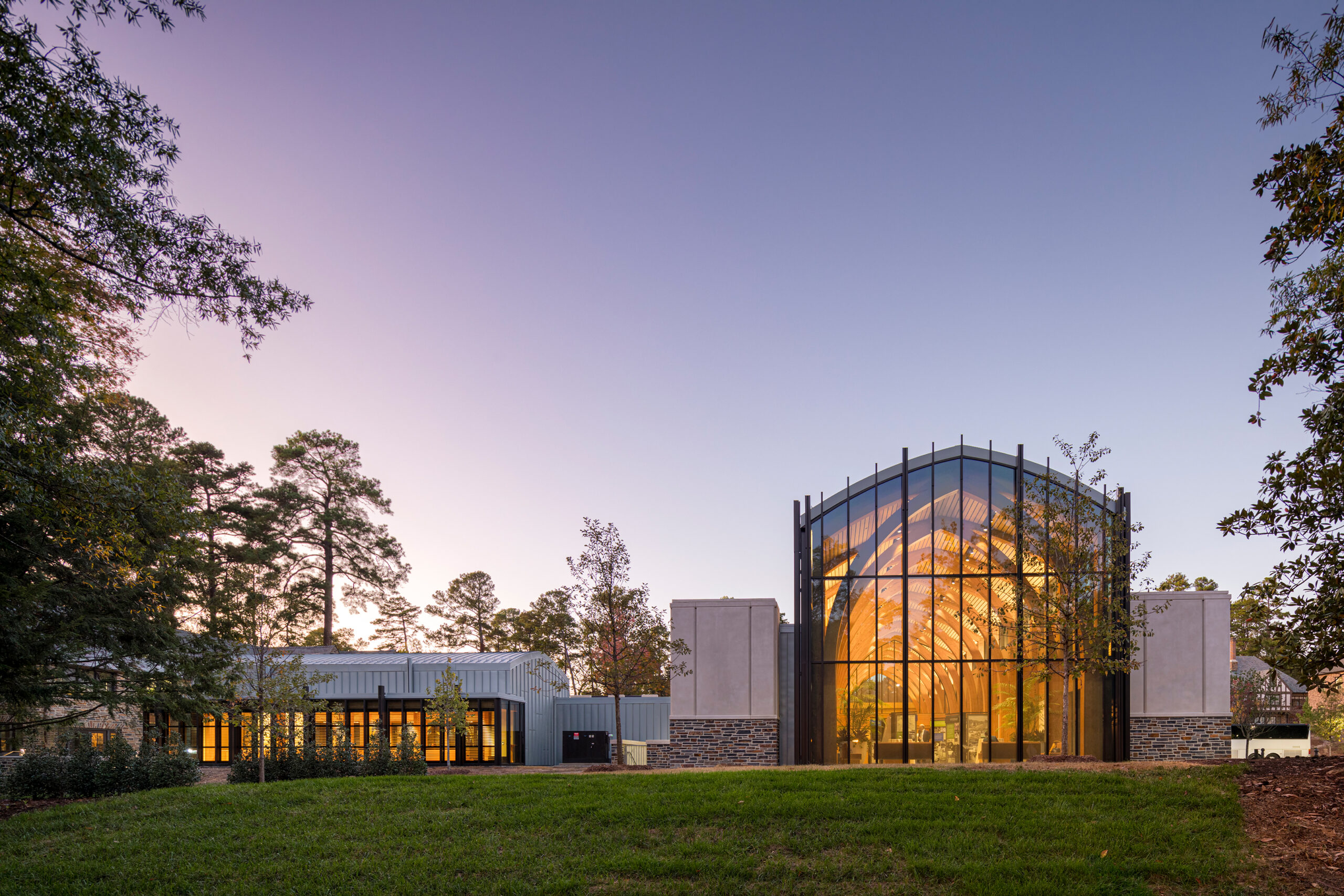 2020 Project of the Year (Commercial): Karsh Alumni and Visitors Center at Duke University | Centerbrook Architects and PlannersPhoto: Peter Aaron
